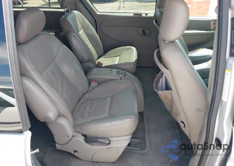 2002 Dodge Grand Caravan Ex z USA, uszkodzony, nr VIN 2B8GP74L52R689996